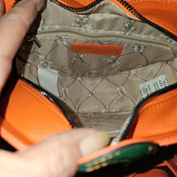 🎃Betsy Johnson Heart Shaped Pumpkin 🎃 Face Crossbody Handbag - NWT Fall & Fun - Picture 2 of 16